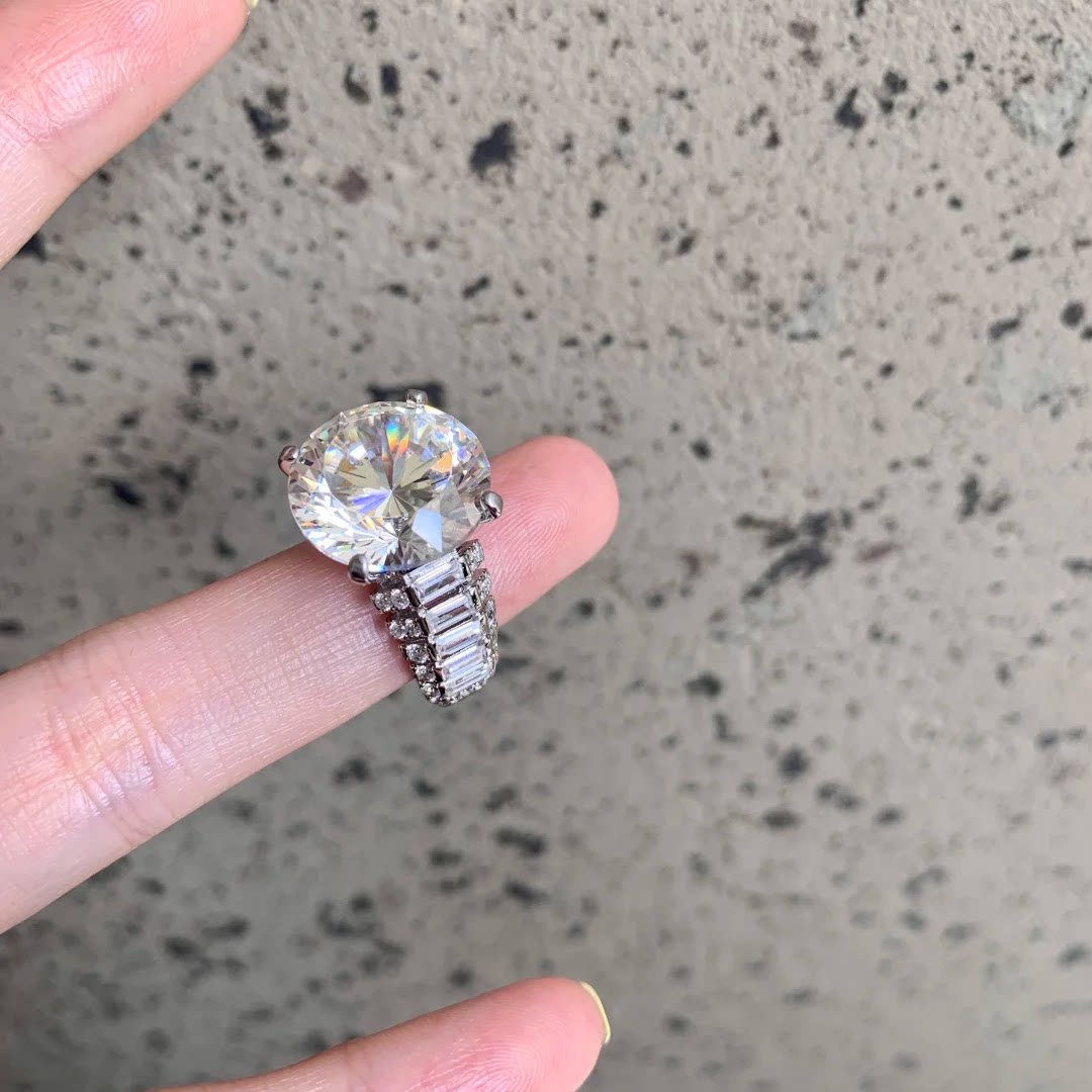 Simulated Diamond Ring Luxury Design